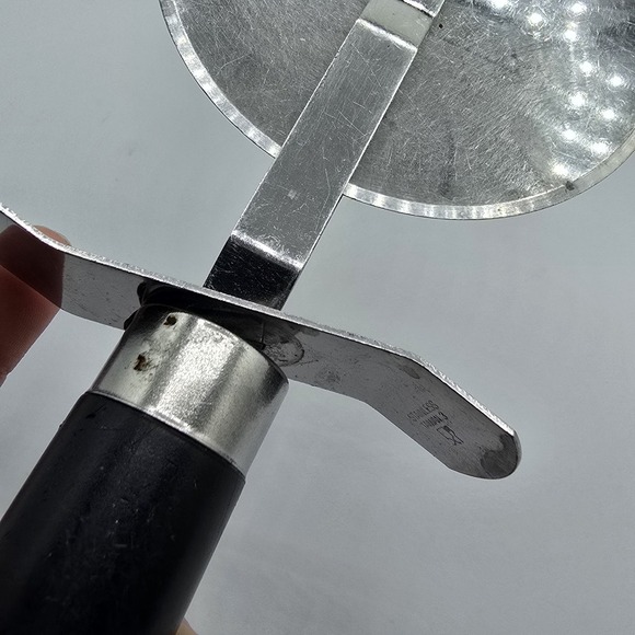 Pampered Chef Pizza Cutter Stainless Steel Slicer Taiwan Retired NO COVER - Picture 7 of 9